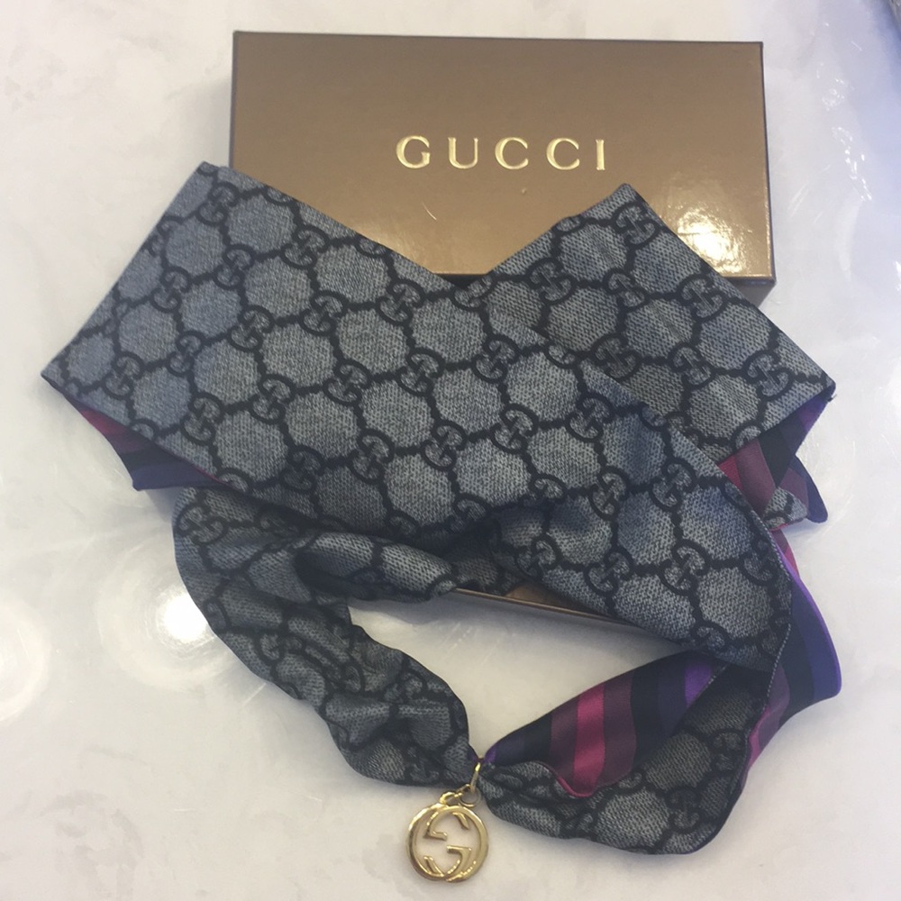 ❤️ Authentic Gucci Choker/Shawl